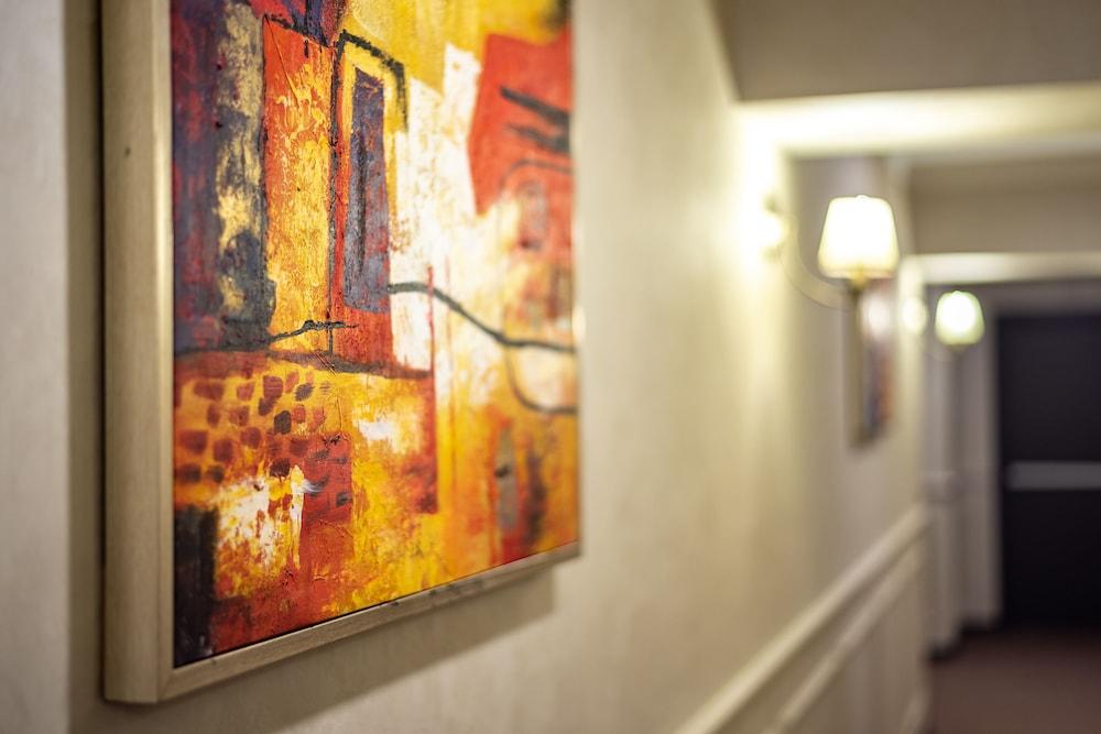 Hotel Mildom Almaty