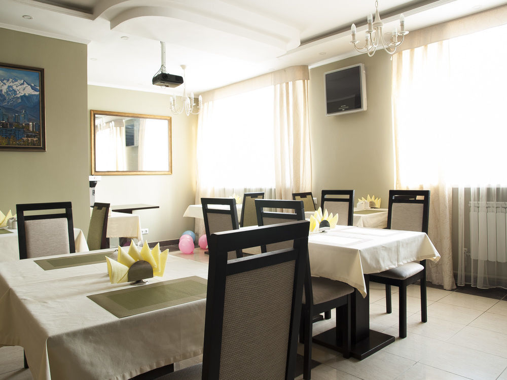 Mildom Hotel